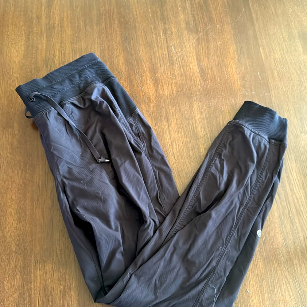 COPY - Lululemon joggers - size 8 women